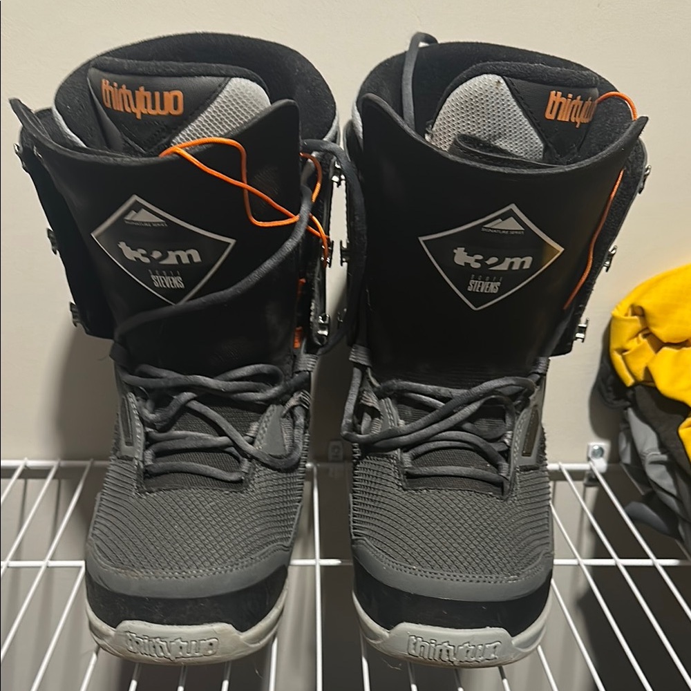 Thirty Two Lashed Snowboard Boots